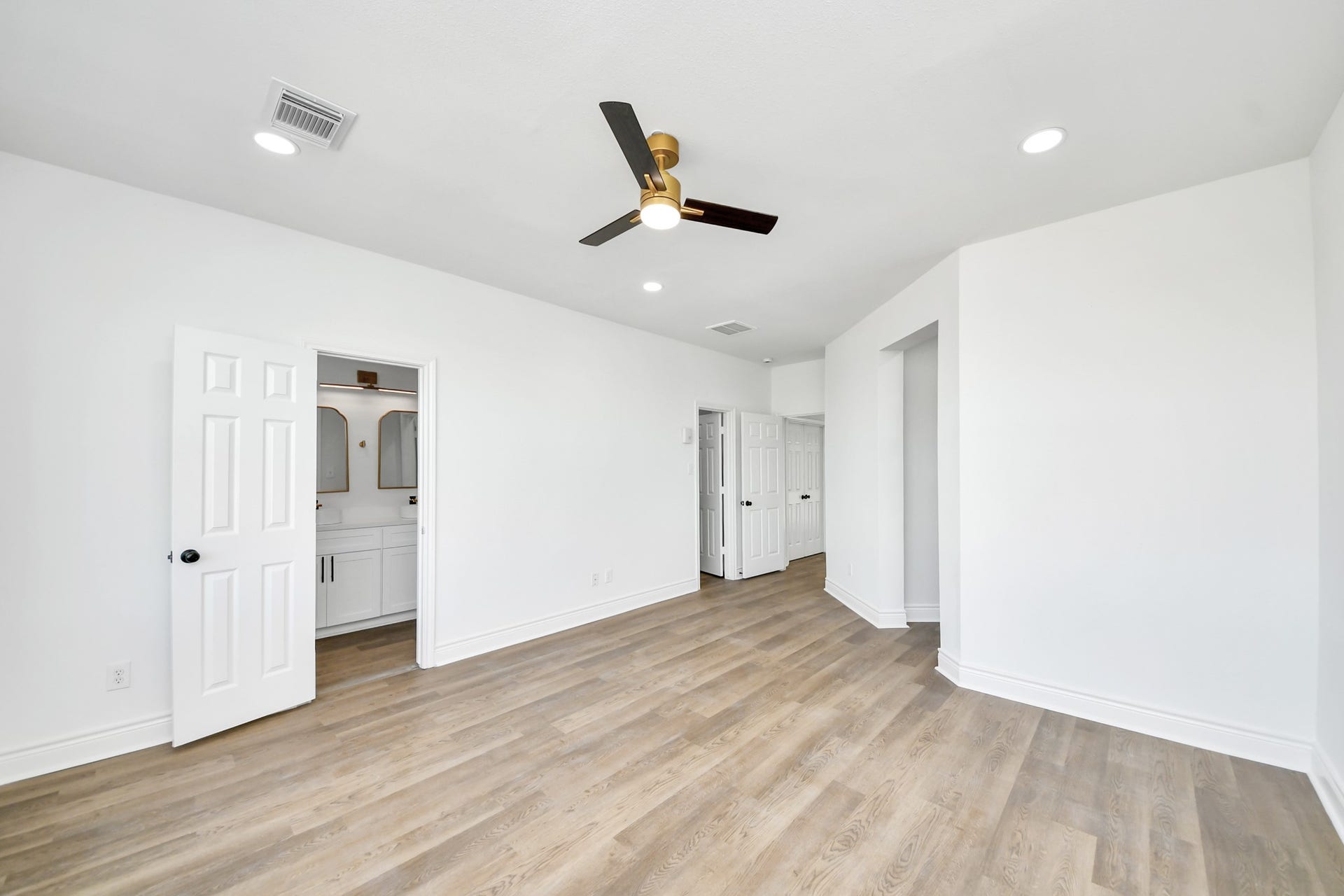 14414 Summer Garden Drive, Houston, TX 77083