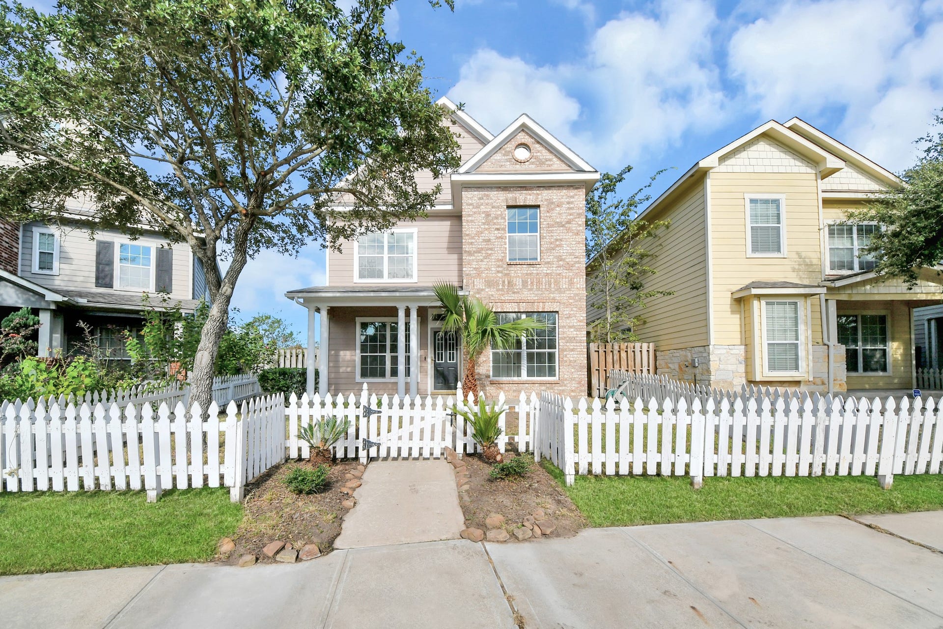 14414 Summer Garden Drive, Houston, TX 77083