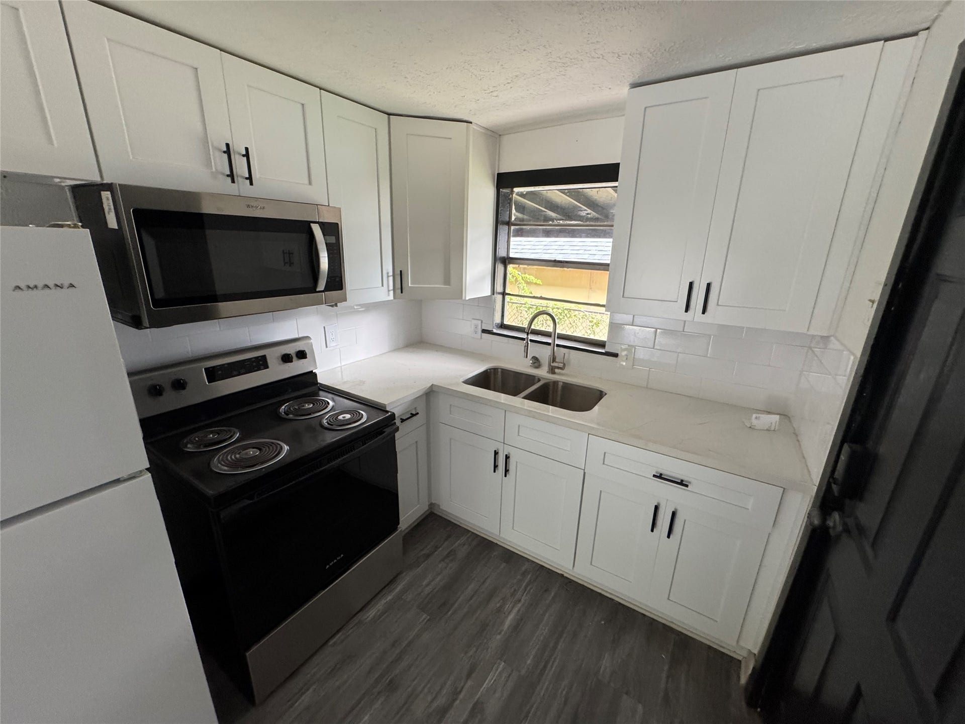 1504 Luzon Street, Houston, TX 77009 1504 Luzon Street, Houston, TX 77009