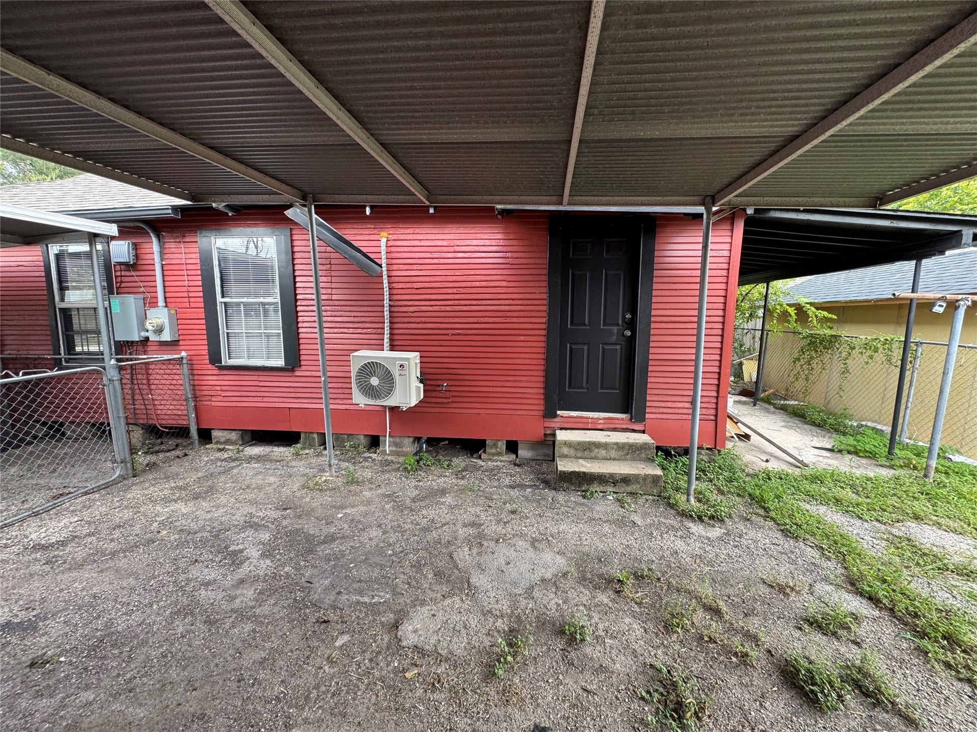 1504 Luzon Street, Houston, TX 77009 1504 Luzon Street, Houston, TX 77009