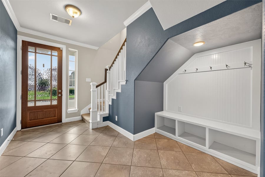 Property photo for 2009 Kirby Landing Drive, Houston, TX