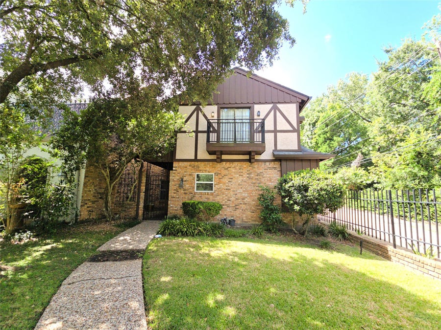 Property photo for 9731 Briar Forest Drive, Houston, TX