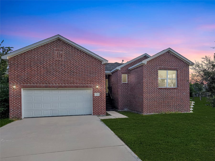 Property photo for 5211 Rue Street, Houston, TX