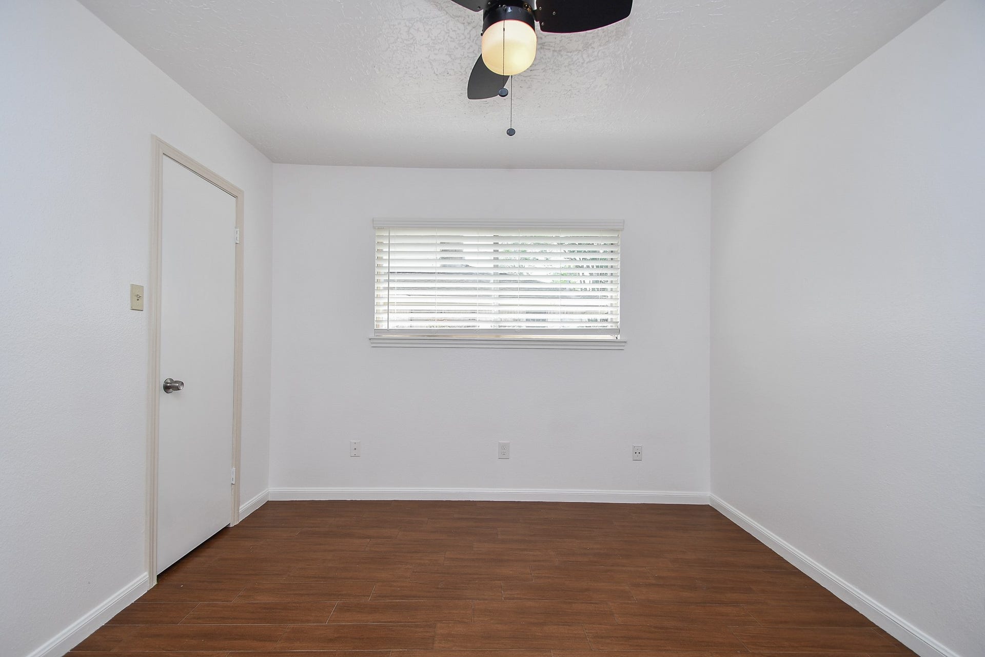 7714 Eichler Drive, Houston, TX 77036