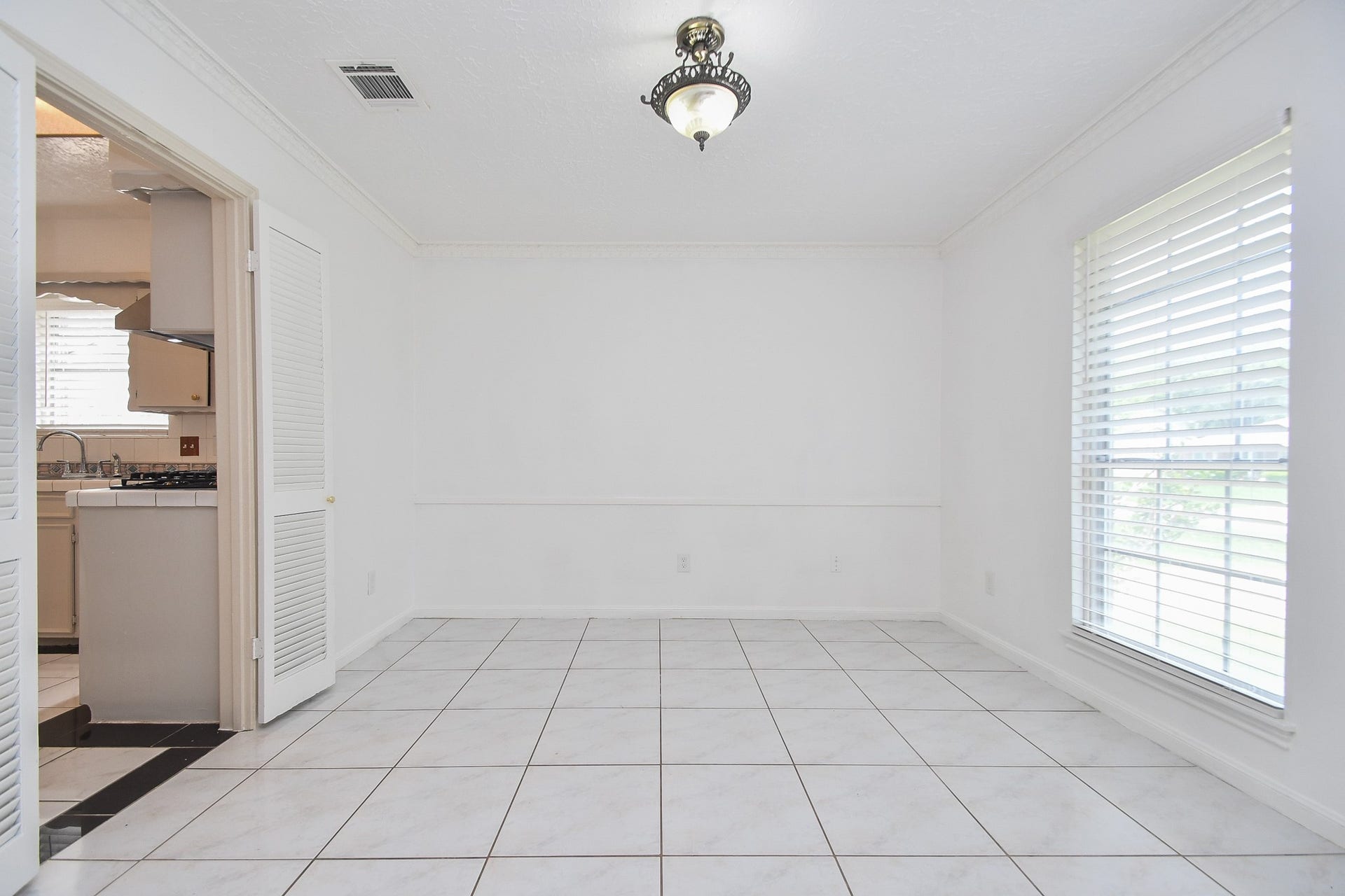7714 Eichler Drive, Houston, TX 77036