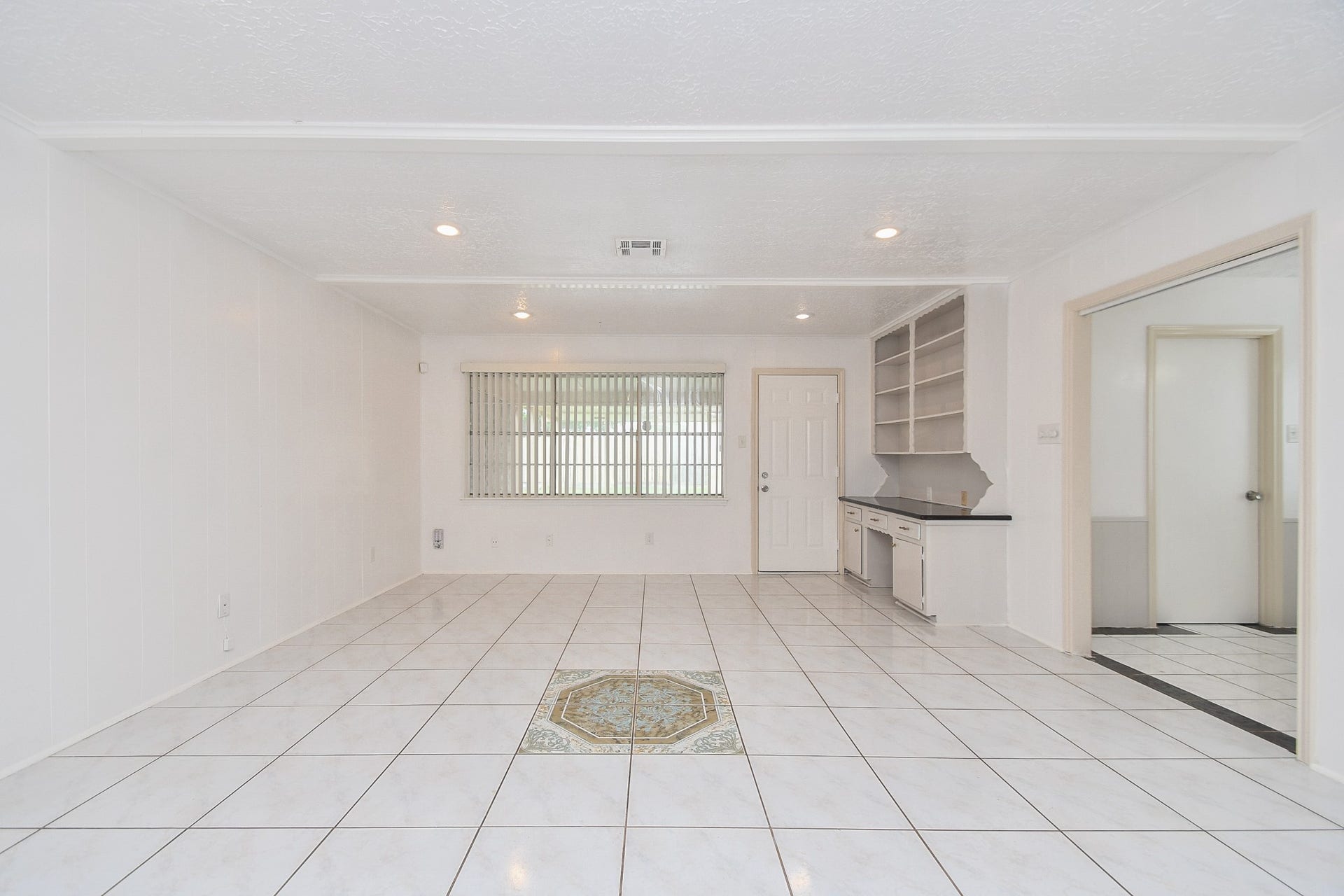 7714 Eichler Drive, Houston, TX 77036
