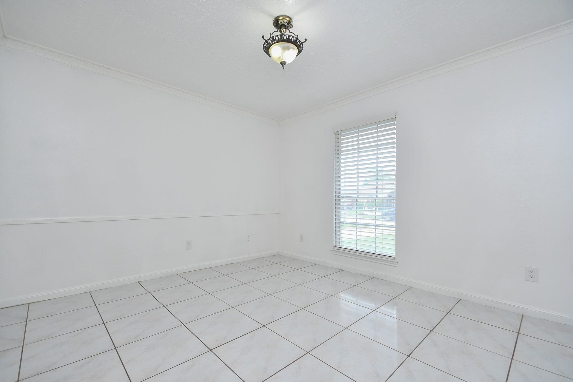 7714 Eichler Drive, Houston, TX 77036