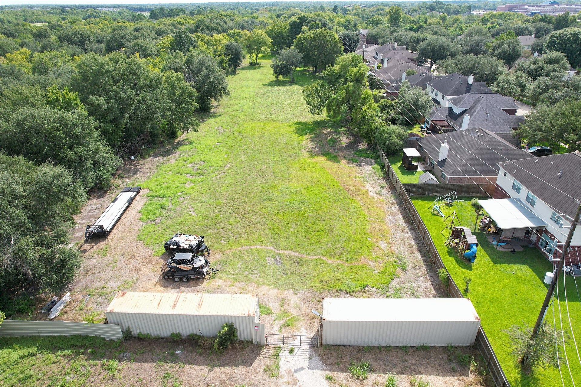 3733 Soho Drive, Pearland, TX 77584 3733 Soho Drive, Pearland, TX 77584