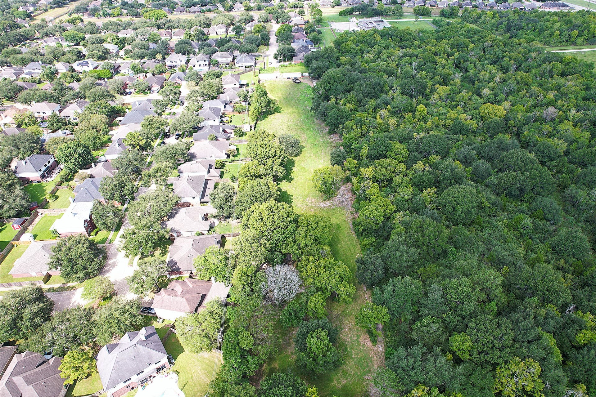 3733 Soho Drive, Pearland, TX 77584 3733 Soho Drive, Pearland, TX 77584