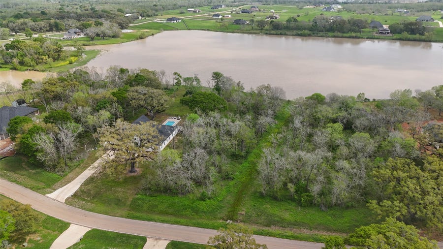 Property photo for 21502 Chenango Lake Drive, Angleton, TX