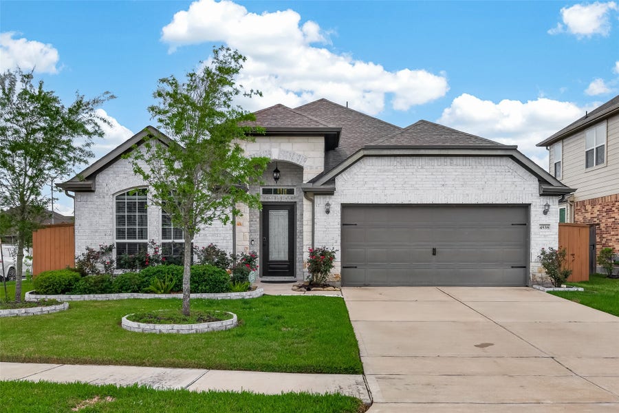 Property photo for 4538 Orono Summit Trail, Rosharon, TX