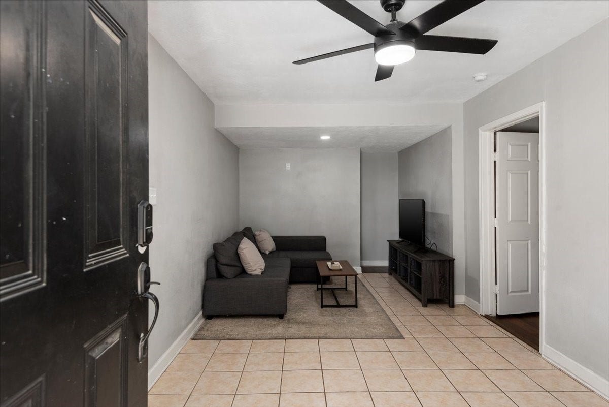 215 Caplin Street, Houston, TX 77022 Downstairs unit living room.