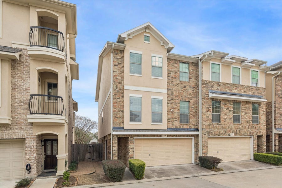 Property photo for 7914 Stoneyway Drive, Houston, TX