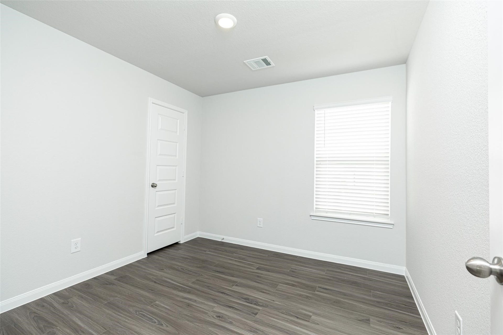 2312 Mooneye Court, Conroe, TX 77384 Bedroom 1