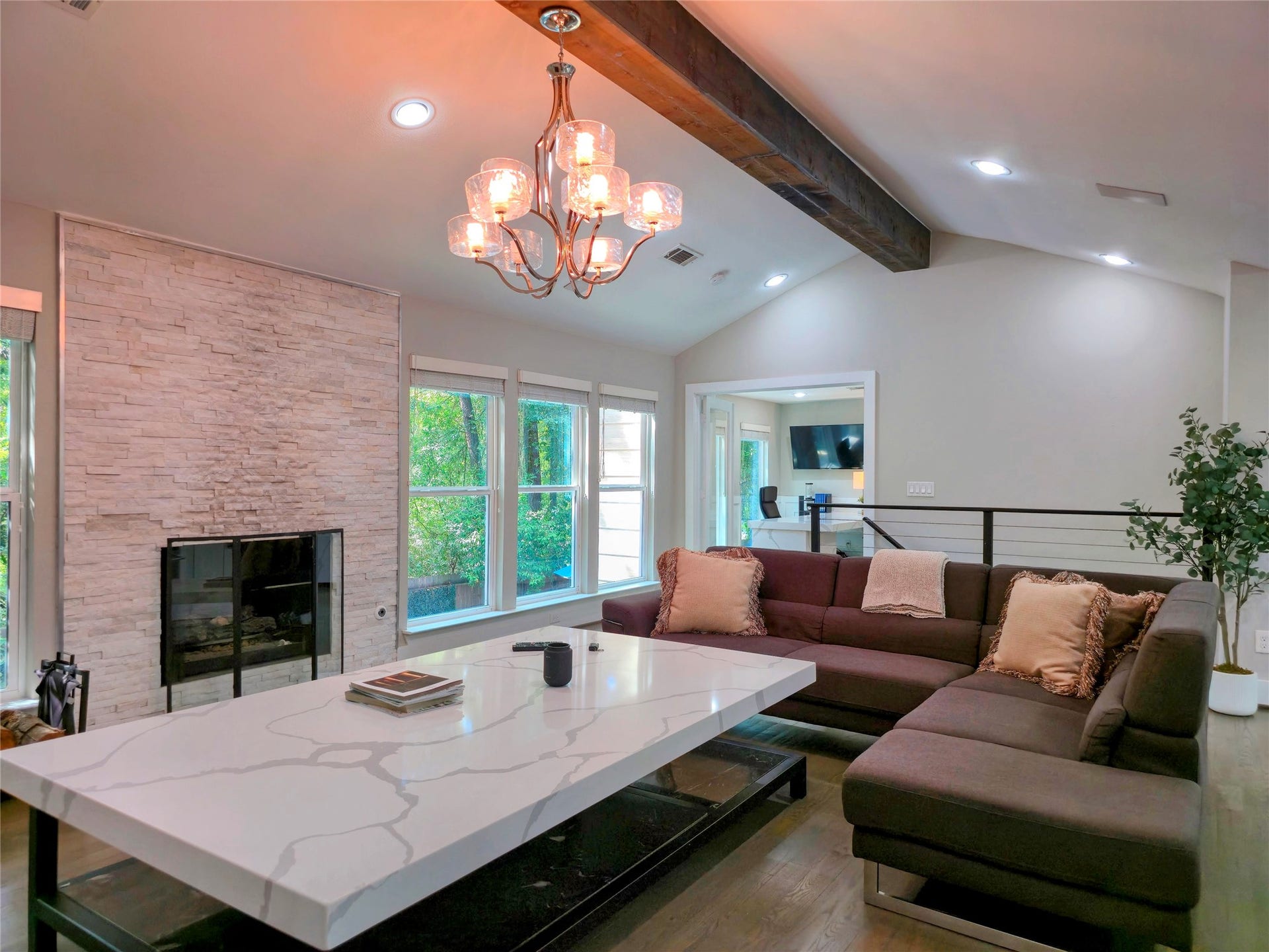 7 Leisure Lane, The Woodlands, TX 77380 7 Leisure Lane, The Woodlands, TX 77380