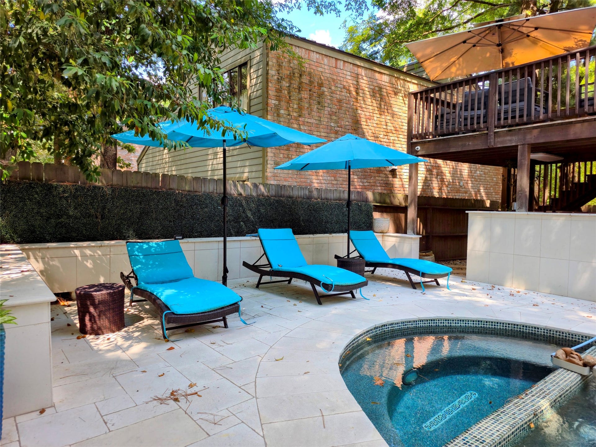 7 Leisure Lane, The Woodlands, TX 77380 7 Leisure Lane, The Woodlands, TX 77380
