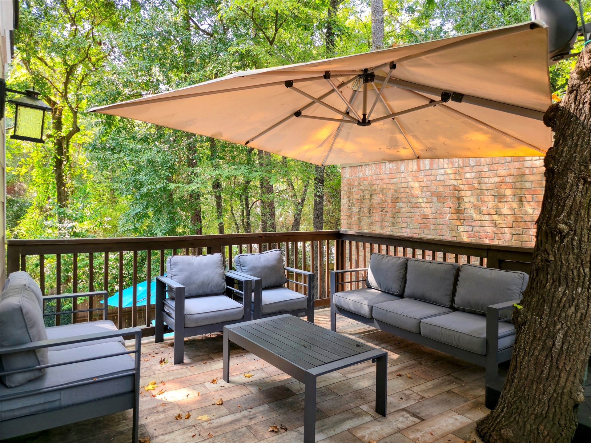 7 Leisure Lane, The Woodlands, TX 77380 7 Leisure Lane, The Woodlands, TX 77380