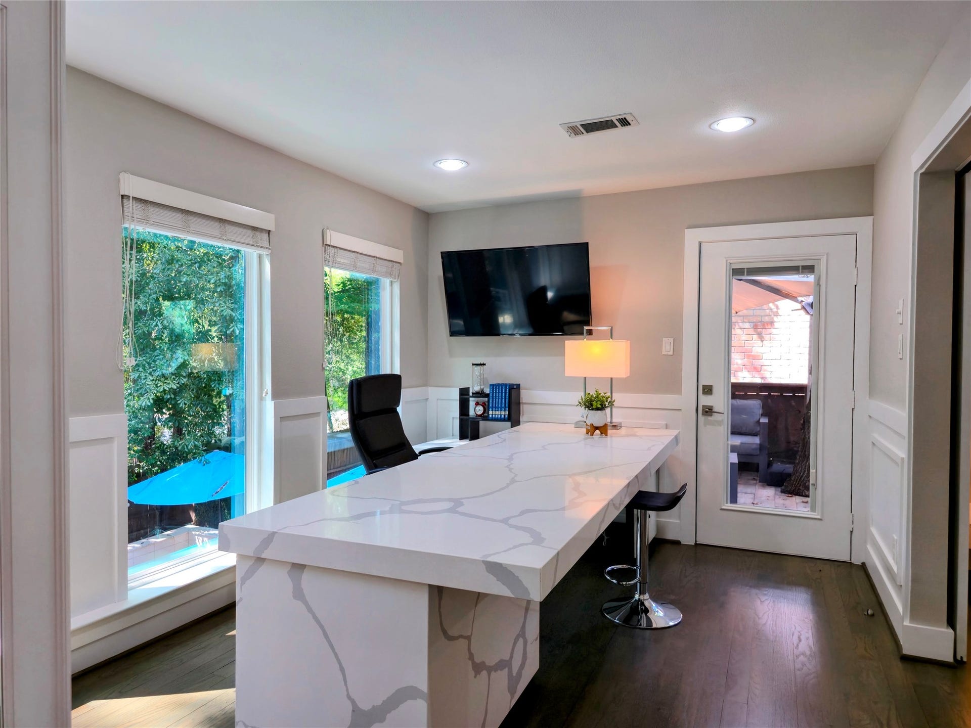 7 Leisure Lane, The Woodlands, TX 77380 7 Leisure Lane, The Woodlands, TX 77380