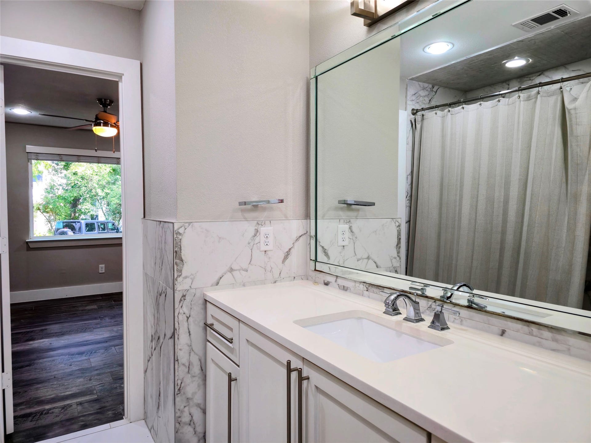 7 Leisure Lane, The Woodlands, TX 77380 7 Leisure Lane, The Woodlands, TX 77380
