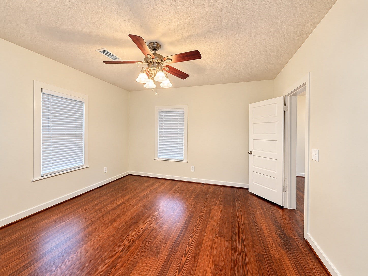 317 E Locust Street, Angleton, TX 77515 317 E Locust Street, Angleton, TX 77515