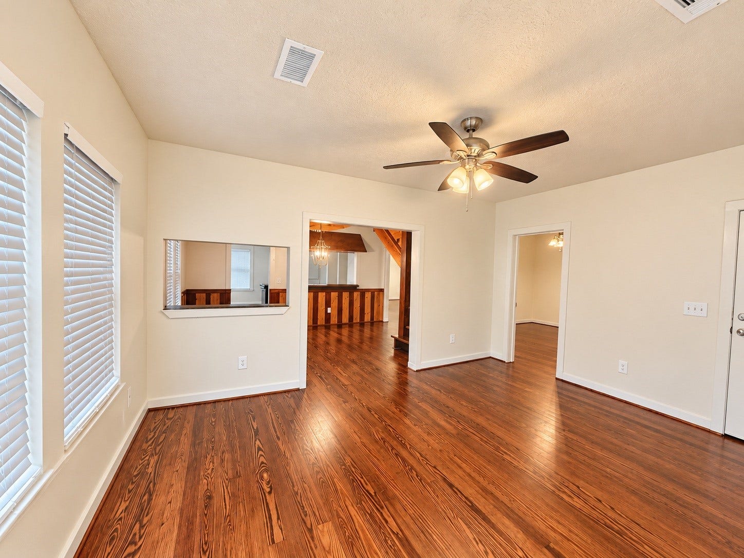 317 E Locust Street, Angleton, TX 77515 317 E Locust Street, Angleton, TX 77515