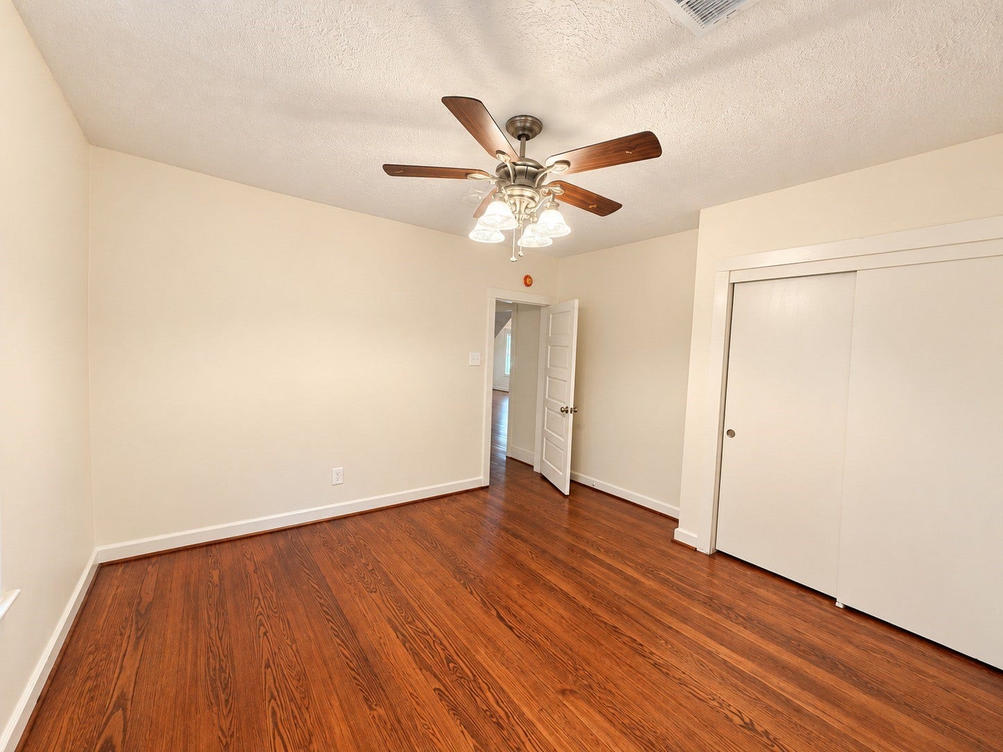 317 E Locust Street, Angleton, TX 77515 317 E Locust Street, Angleton, TX 77515