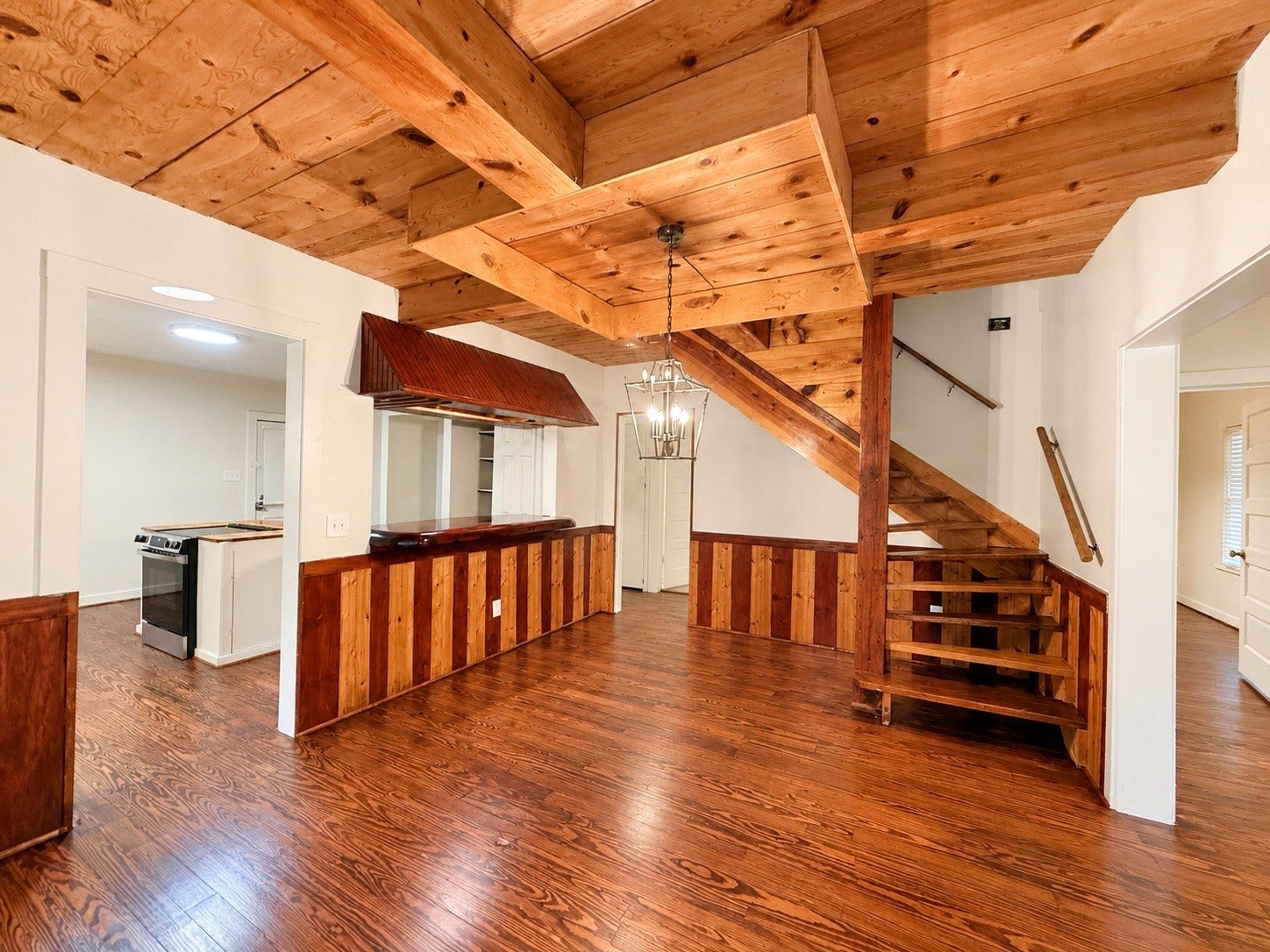 317 E Locust Street, Angleton, TX 77515 317 E Locust Street, Angleton, TX 77515