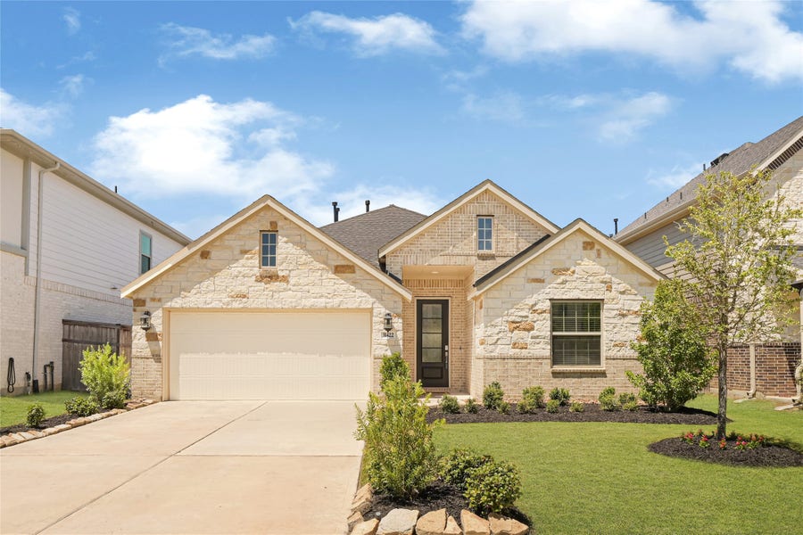 Property photo for 31422 Vineyard Creek Drive, Fulshear, TX