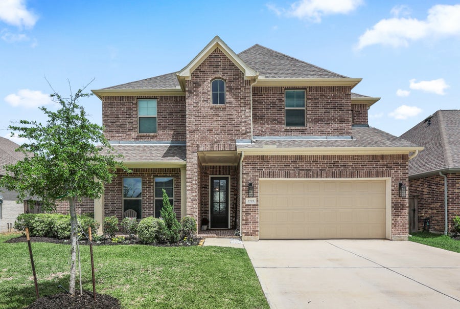Property photo for 2725 Lakeside Shore Drive, League City, TX