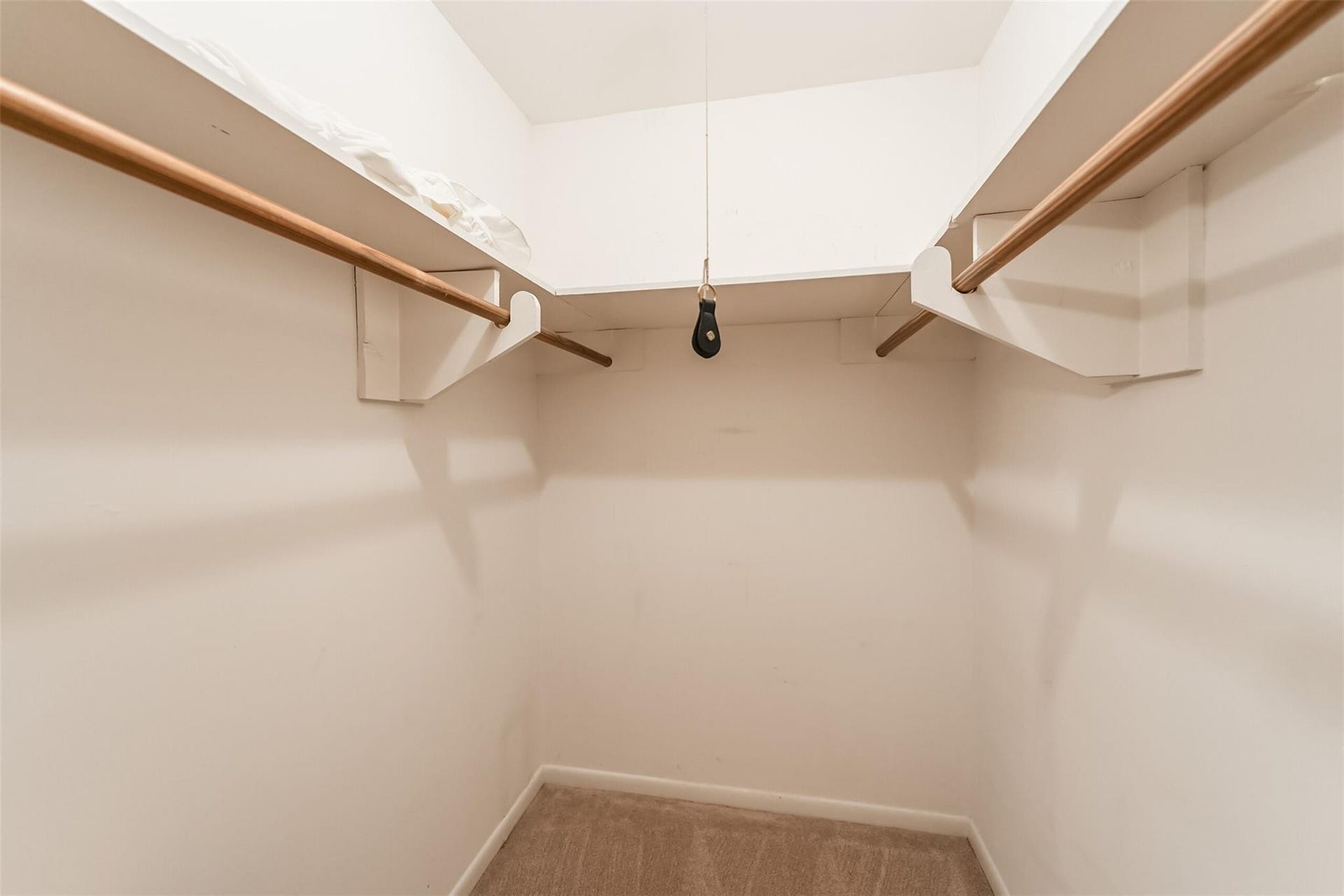11531 Kirkmeadow Drive, Houston, TX 77089 Primary Closet