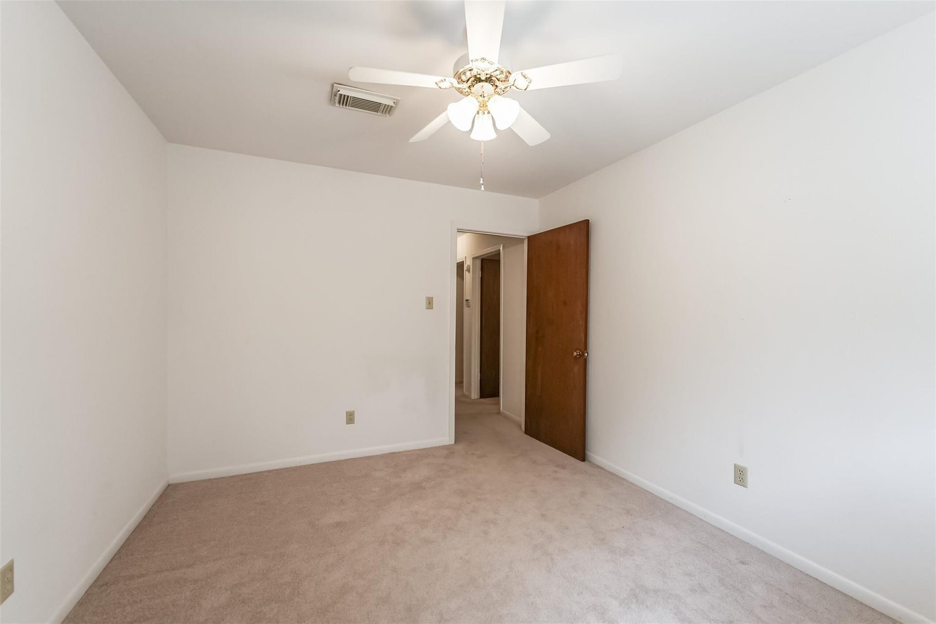 11531 Kirkmeadow Drive, Houston, TX 77089 Second Bedroom