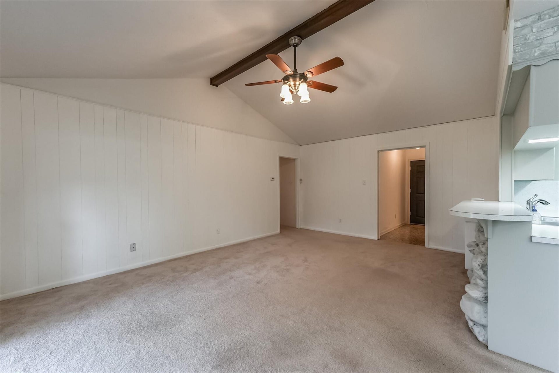 11531 Kirkmeadow Drive, Houston, TX 77089 Livingroom