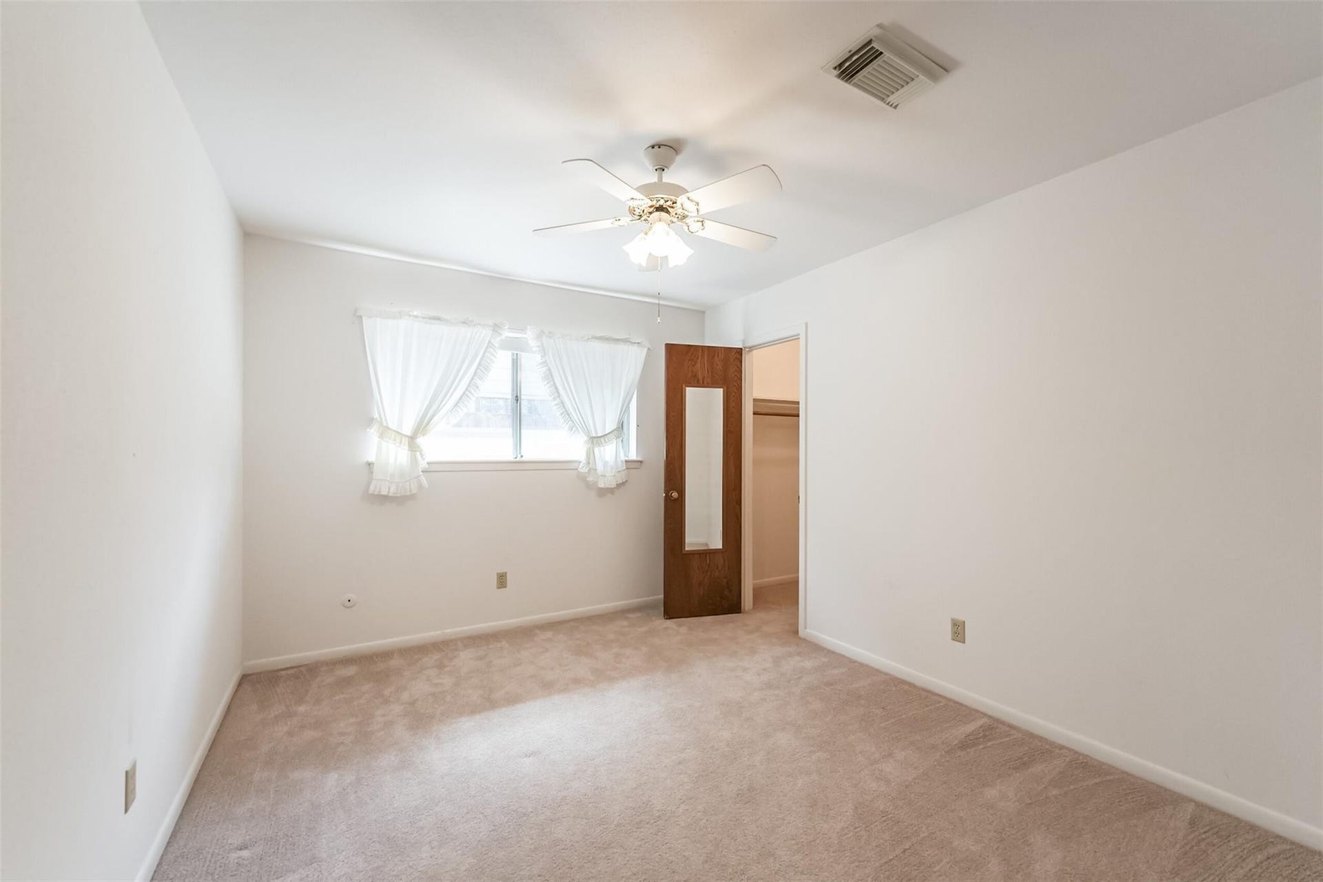 11531 Kirkmeadow Drive, Houston, TX 77089 Second Bedroom