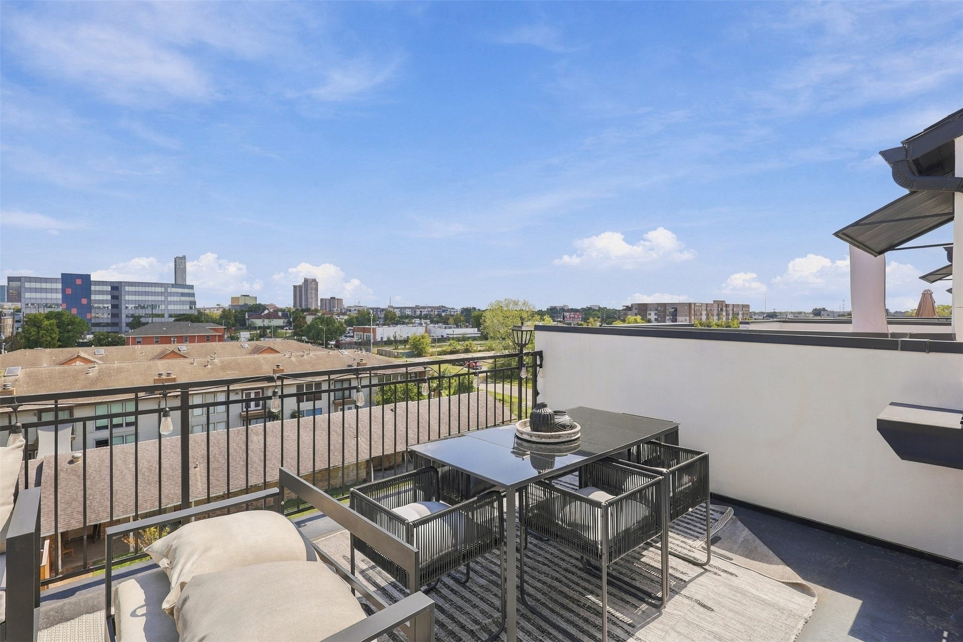 5704 Fairdale Lane, #B, Houston, TX 77057 5704 Fairdale Lane, #B, Houston, TX 77057
