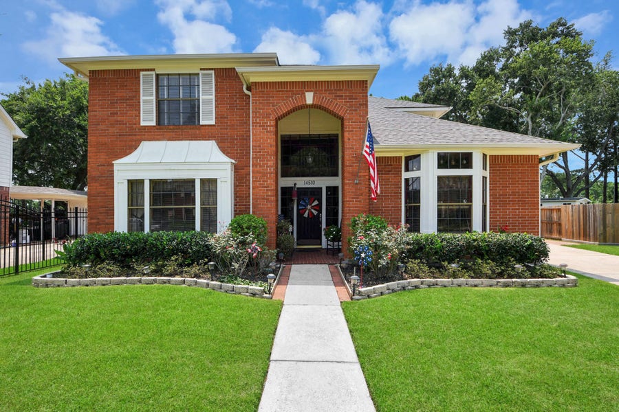 Property photo for 14510 Cardinal Creek Court, Houston, TX