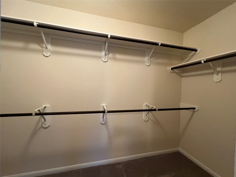 Property photo for 331 W Bend Drive, League City, TX