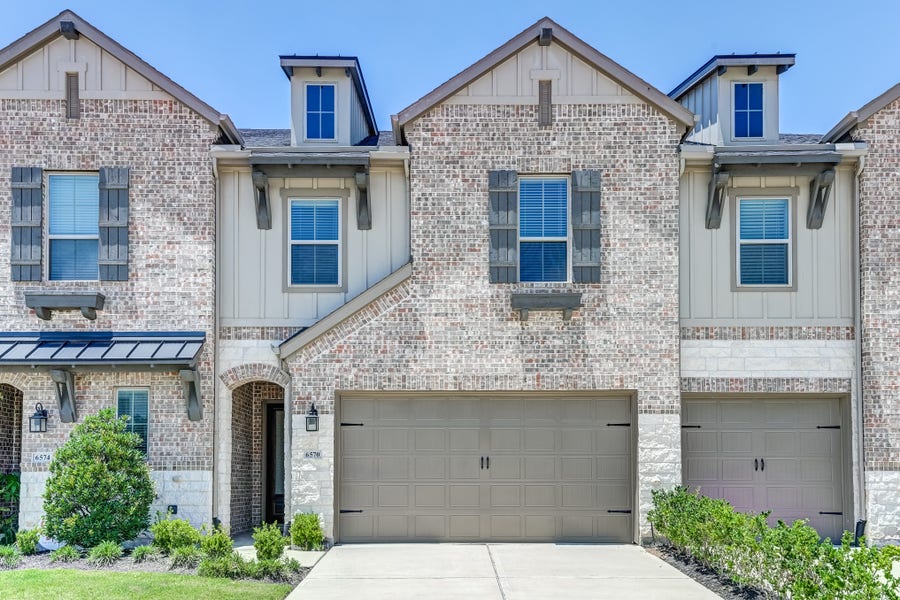 Property photo for 6570 Scarlet Pond Lane, Fulshear, TX