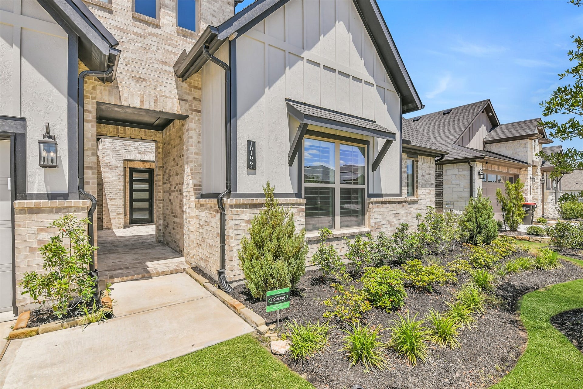 Upon entering the property, you are welcomed by a front courtyard. The HOA cuts and fertilizes all grass and blows out the courtyard, sidewalk and driveways.