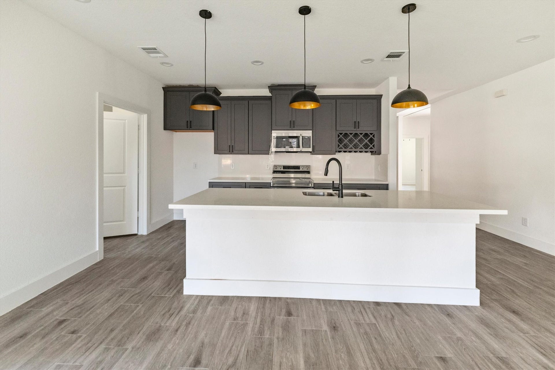 11843 Briarwood Lane, Montgomery, TX 77356 11843 Briarwood Lane, Montgomery, TX 77356