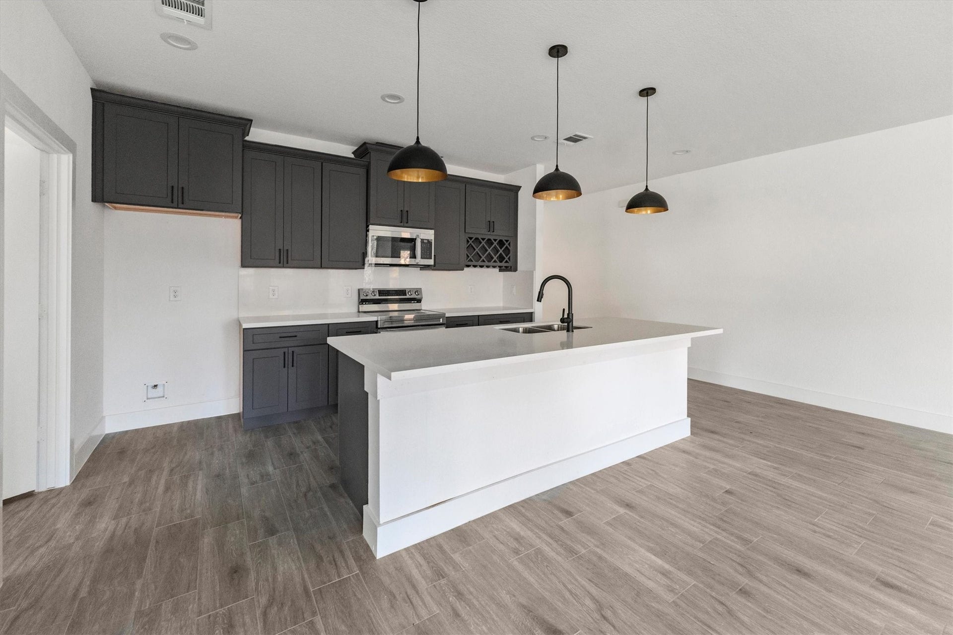 11843 Briarwood Lane, Montgomery, TX 77356 11843 Briarwood Lane, Montgomery, TX 77356