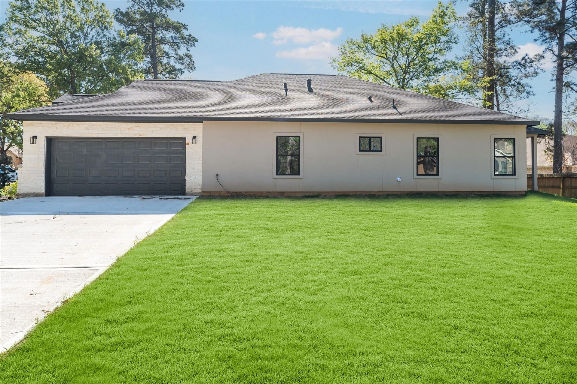 11843 Briarwood Lane, Montgomery, TX 77356 11843 Briarwood Lane, Montgomery, TX 77356