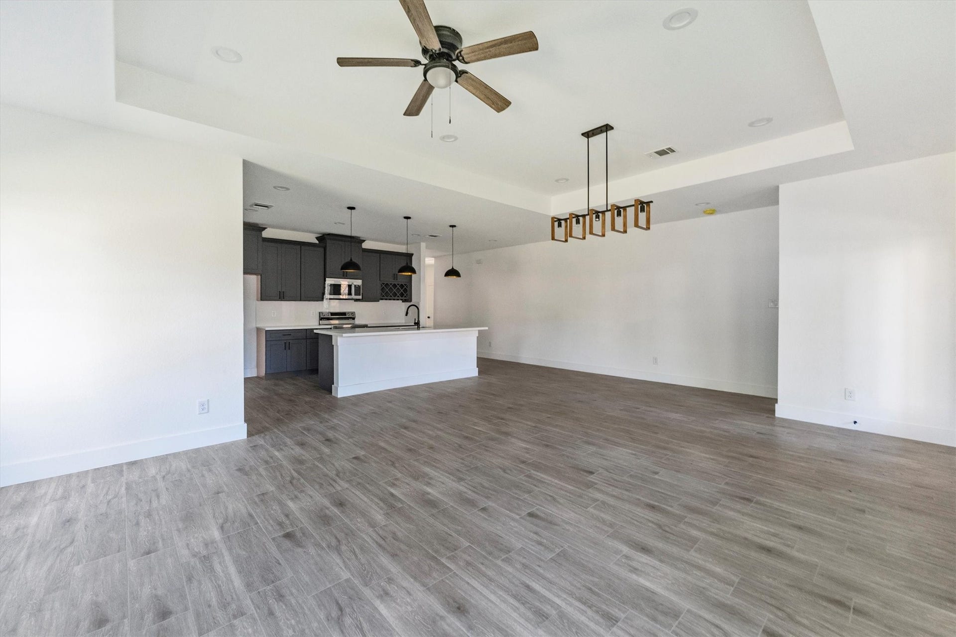 11843 Briarwood Lane, Montgomery, TX 77356 11843 Briarwood Lane, Montgomery, TX 77356