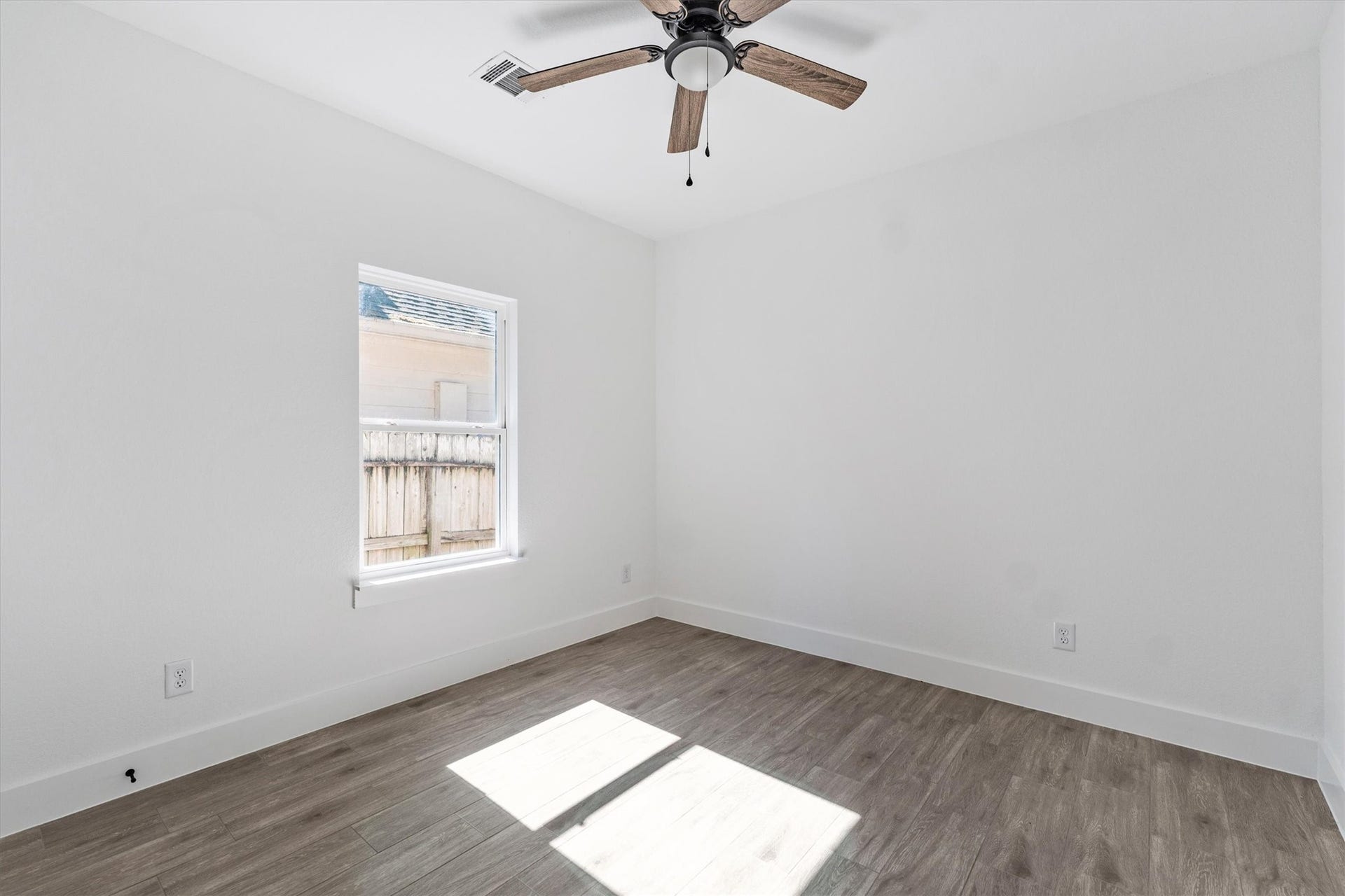 11843 Briarwood Lane, Montgomery, TX 77356 11843 Briarwood Lane, Montgomery, TX 77356