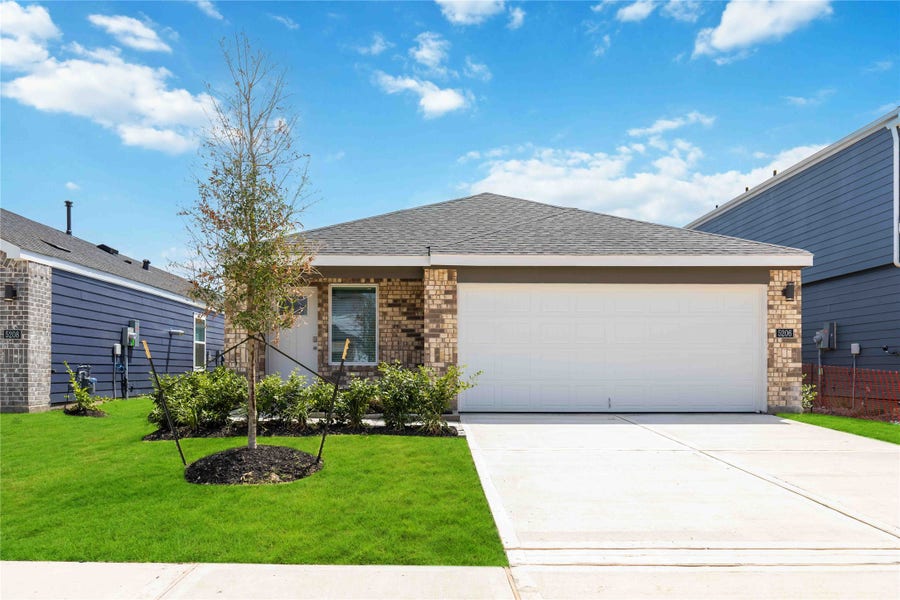 Property photo for 5206 Greengrass Willow Way, Houston, TX