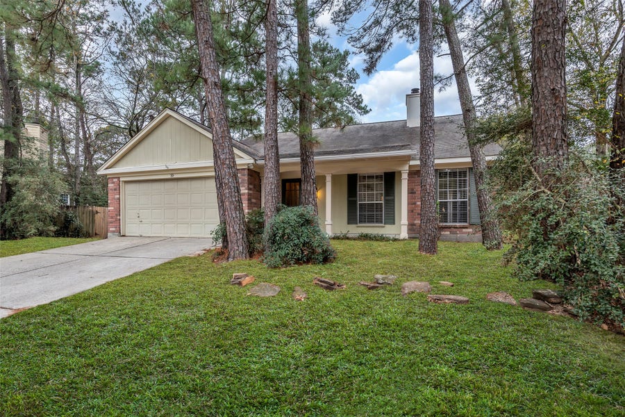 Property photo for 10 Treadwell Court, The Woodlands, TX