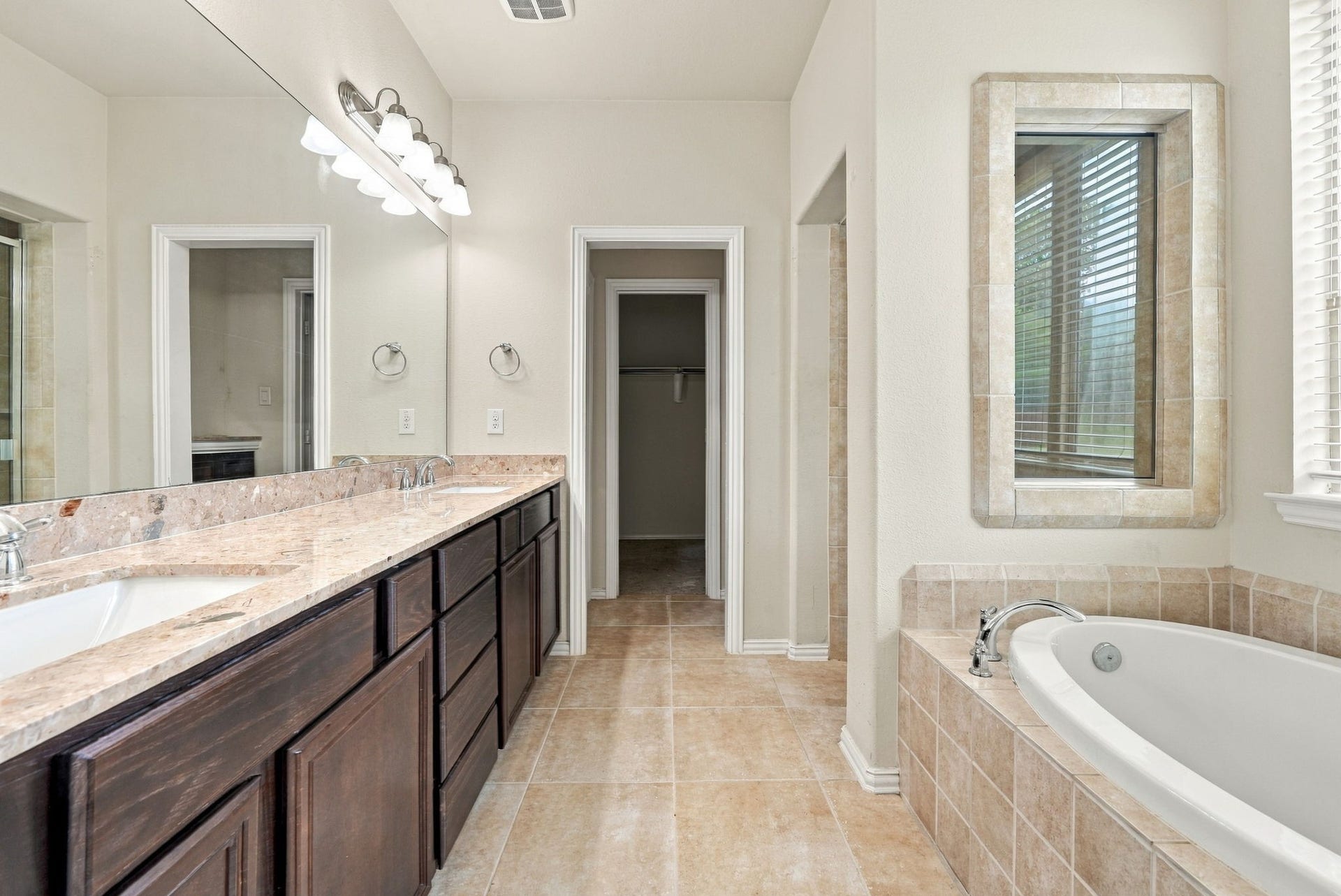 13102 Hollow Garden Lane, Rosharon, TX 77583 13102 Hollow Garden Lane, Rosharon, TX 77583