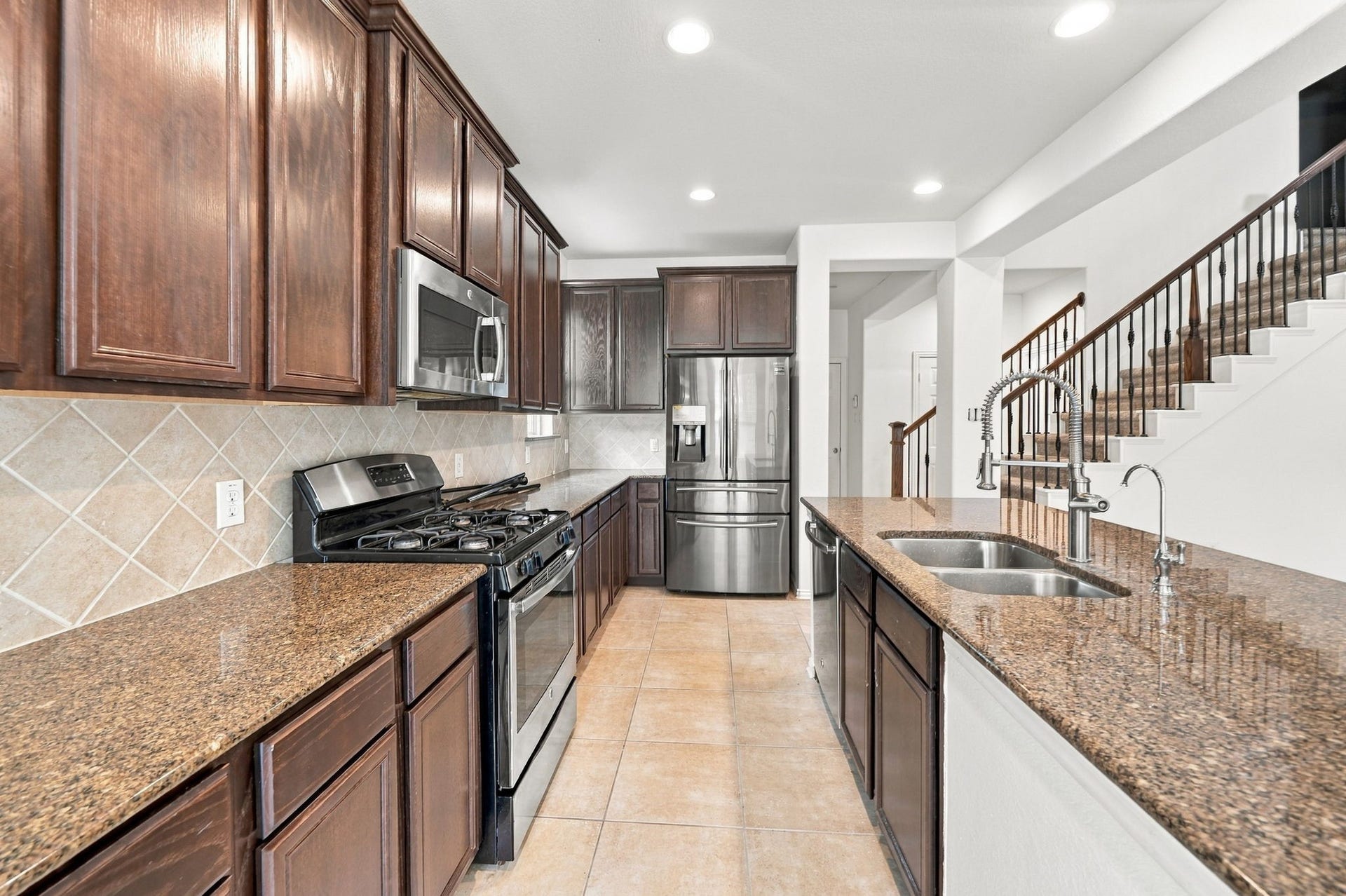 13102 Hollow Garden Lane, Rosharon, TX 77583 13102 Hollow Garden Lane, Rosharon, TX 77583