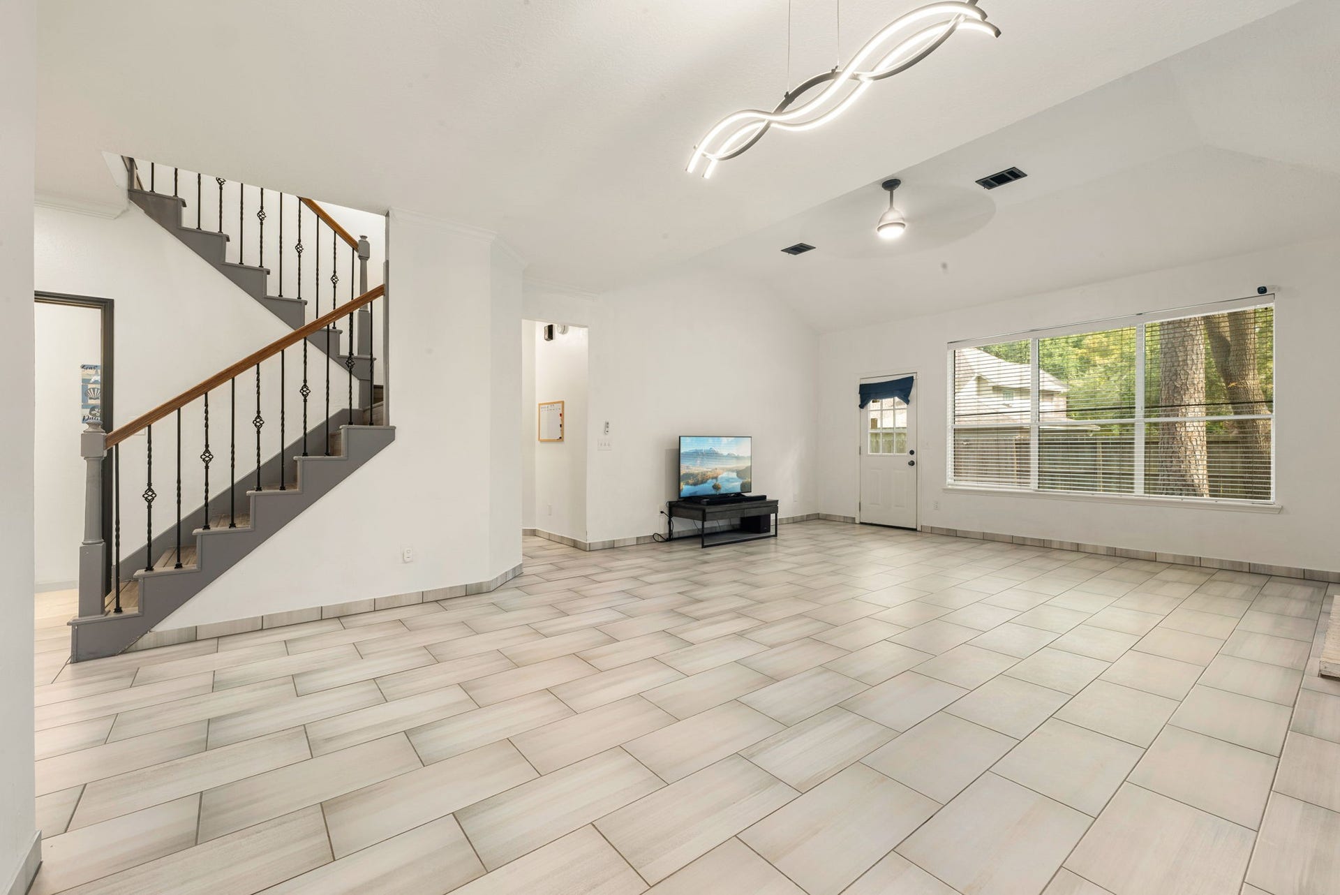 34 Firethorn Place, The Woodlands, TX 77382 34 Firethorn Place, The Woodlands, TX 77382