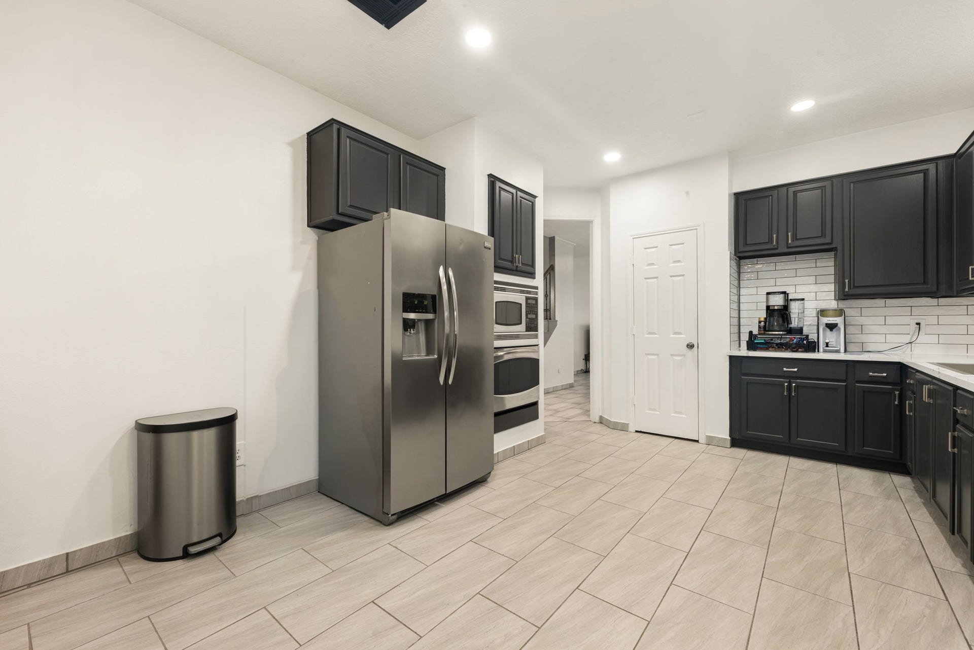 34 Firethorn Place, The Woodlands, TX 77382 34 Firethorn Place, The Woodlands, TX 77382