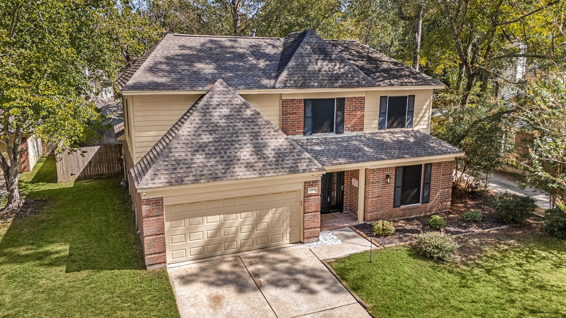 34 Firethorn Place, The Woodlands, TX 77382 34 Firethorn Place, The Woodlands, TX 77382